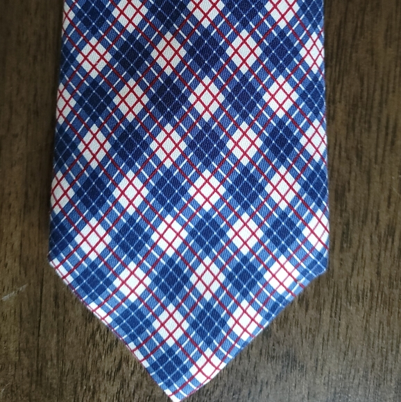 Vineyard Vines Textured Tie - Picture 5 of 5